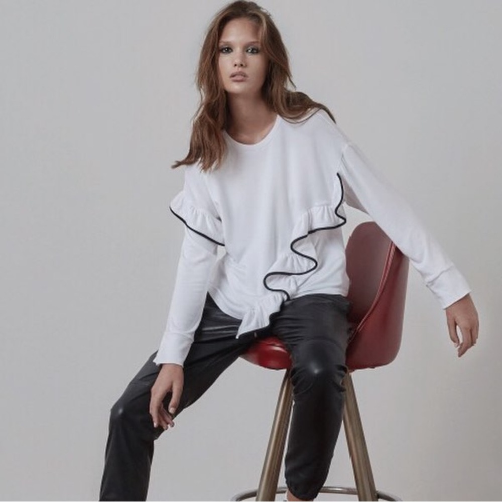 Sen Long sleeve black frill ruffle top - L